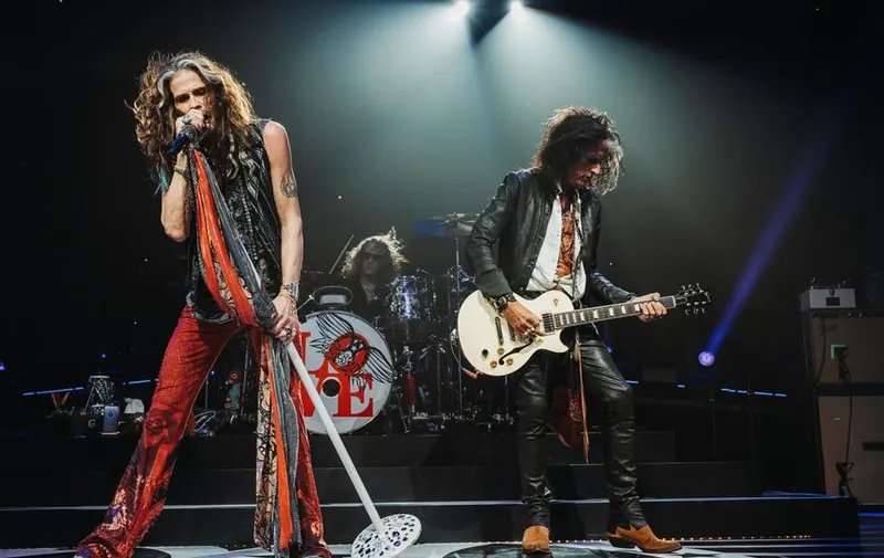 Aerosmith pospone su última gira