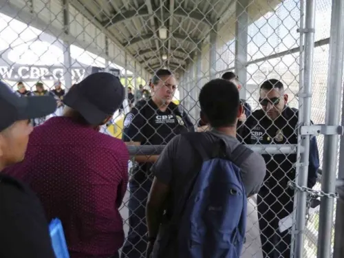 Muere migrante mexicano en custodia de EU por problemas cardíacos