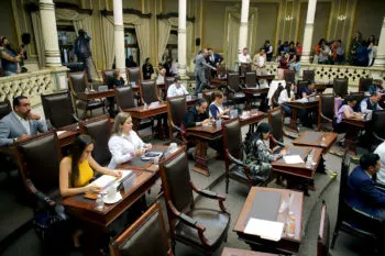 Puebla aprueba Ley 3 de 3 para evitar que deudores alimentarios y violentadores lleguen al poder