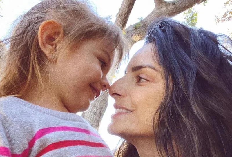 Aislinn Derbez revela que ella y su hija tuvieron covid-19