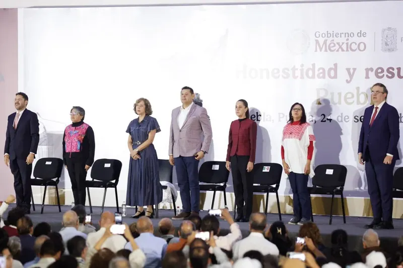 sheinbaum-asamblea-informativa-centro-expositor-pue