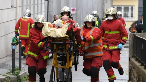 Ataque con cuchillo en París deja dos heridos; hay un detenido