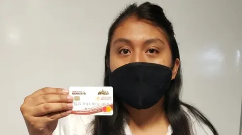 Casi 800 mil jóvenes abandonaron sus estudios entre la secundaria y el bachillerato