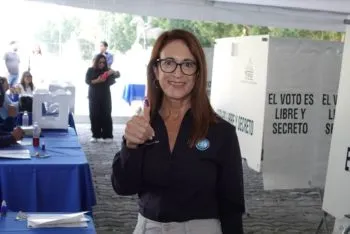 Augusta Díaz de Rivera dejó a 80 candidatas sin dinero