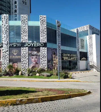 Asaltan joyería en Lomas de Angelópolis