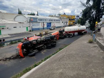 Impulsan en Cámara de Diputados iniciativa para prohibir la circulación de autotransporte de doble remolque