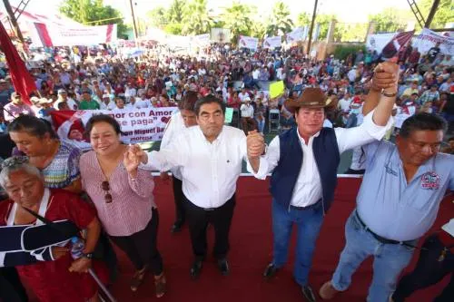 Talento, experiencia y honradez, factores para estar en el servicio público: Barbosa