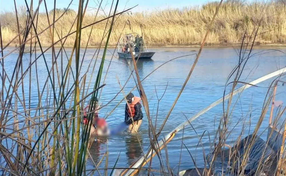 Migración recupera cuerpo de niña venezolana en Río Bravo