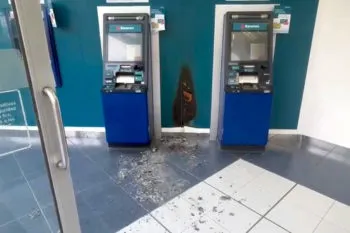Prenden fuego a muro entre cajeros de Banamex en Puebla; descartan boquete o robo