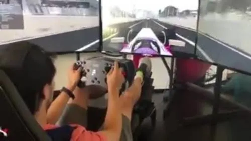 Checo se prepara para Bakú en el simulador