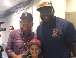 Presume AMLO foto con Big Papi en Juego de Estrellas MLB