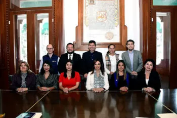 Eduardo Rivera toma protesta a integrantes de la Junta Directiva del SMDIF Puebla