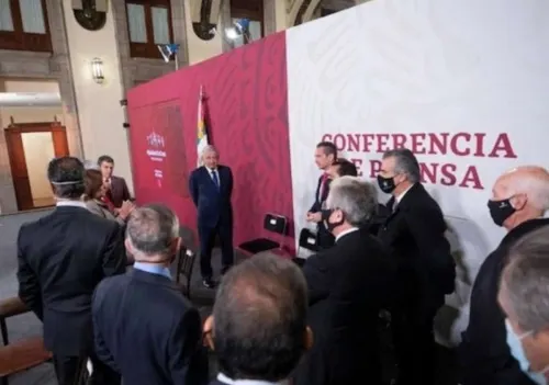 Participa Cemex en plan de infraestructura anunciando por López Obrador