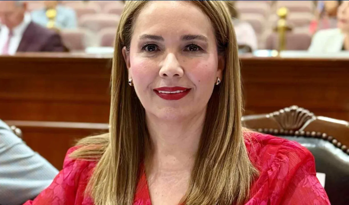 Dan de alta a la diputada Elizabeth Montoya tras ataque armado en Culiacán; su compañero sigue grave