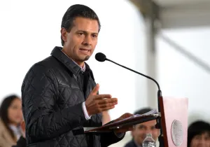 Pide EPN superar episodio de normalistas desaparecidos
