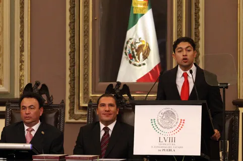 Moreno Valle quita apoyo a Edgar Salomón Escorza