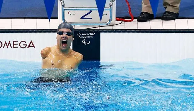 Reyes, tetracampeón; Juan Ignacio domina los 50 m dorso S4