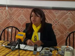 Insiste Cerezo en debate