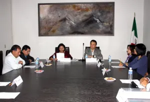 Piden diputados a munícipes atender peticiones de la CDH Puebla