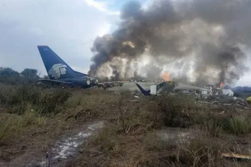 Inicia remoción de restos de avión de Aeroméxico accidentado en Durango