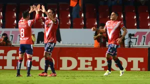 Veracruz gana y se aleja 5 puntos de la porcentual de Monarcas