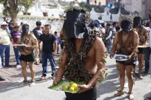 Atlixco revive Procesión de los Engrillados