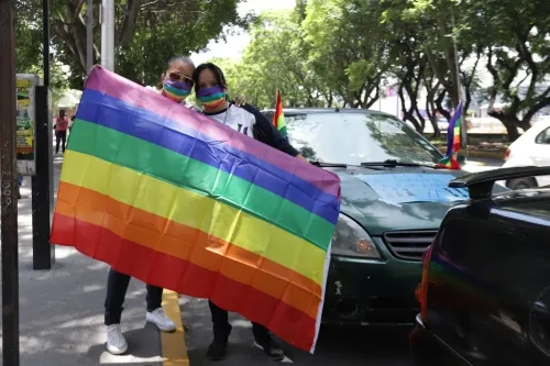 Abren posibilidad de legalizar matrimonio igualitario por mandato de SCJN