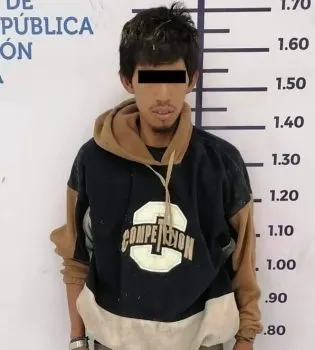 Policía de SA Cholula detiene a sujeto en posesión de cristal