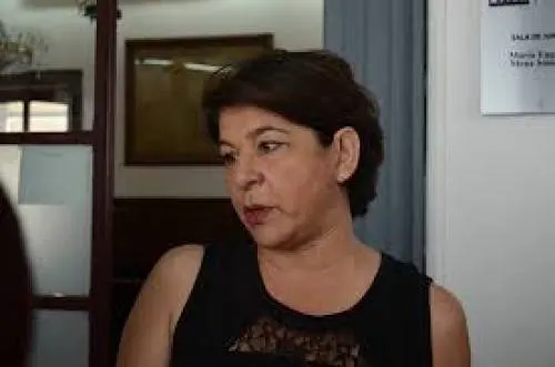 Ayuntamiento fija plazo para retiro de cableado aéreo en el Centro Histórico: Myriam Arabián