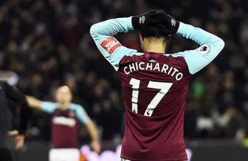West Ham vende a Sakho y complica la salida de “Chicharito”