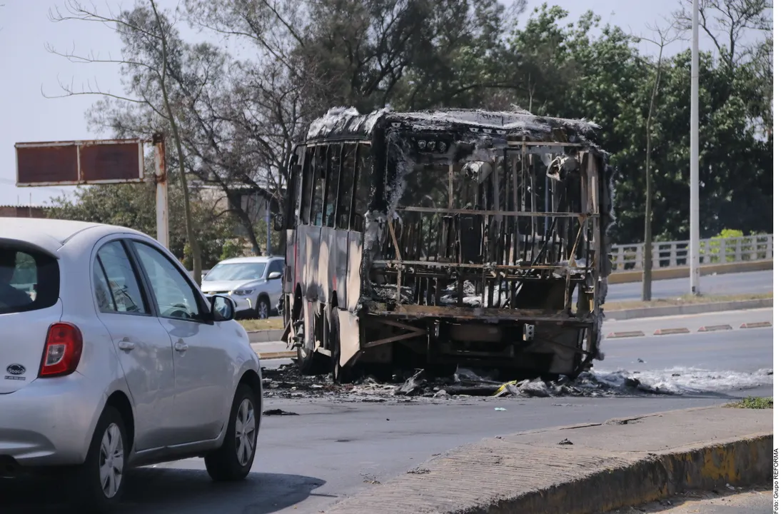 Suspenden clases en Jalisco y Nayarit tras bloqueos y disturbios
