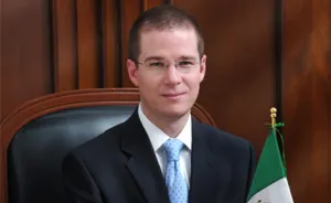 Bazucas contra resorteras en la elección azul