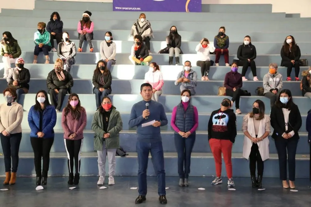 Darán talleres de autodefensa a mujeres de colonias en Puebla