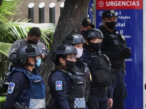 Continúa operativo en hospital donde convalece García Harfuch