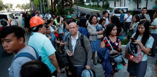 Terremoto en Filipinas: colapsan dos edificios