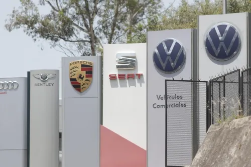 Reinicia actividades sede mundial de Volkswagen