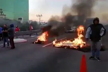 Siete detenidos tras enfrentamiento en Xalmimilulco; reportan bloqueos en la autopista Puebla-México