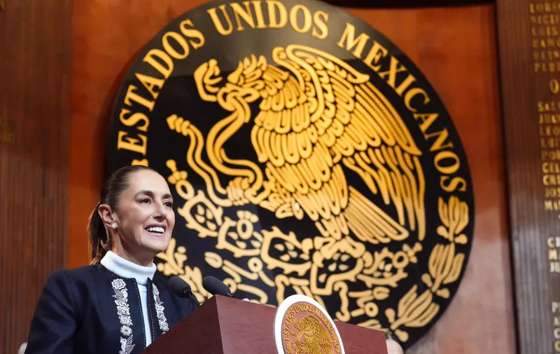 claudia-sheinbaum-pardo-aniv-constitucion-17-26
