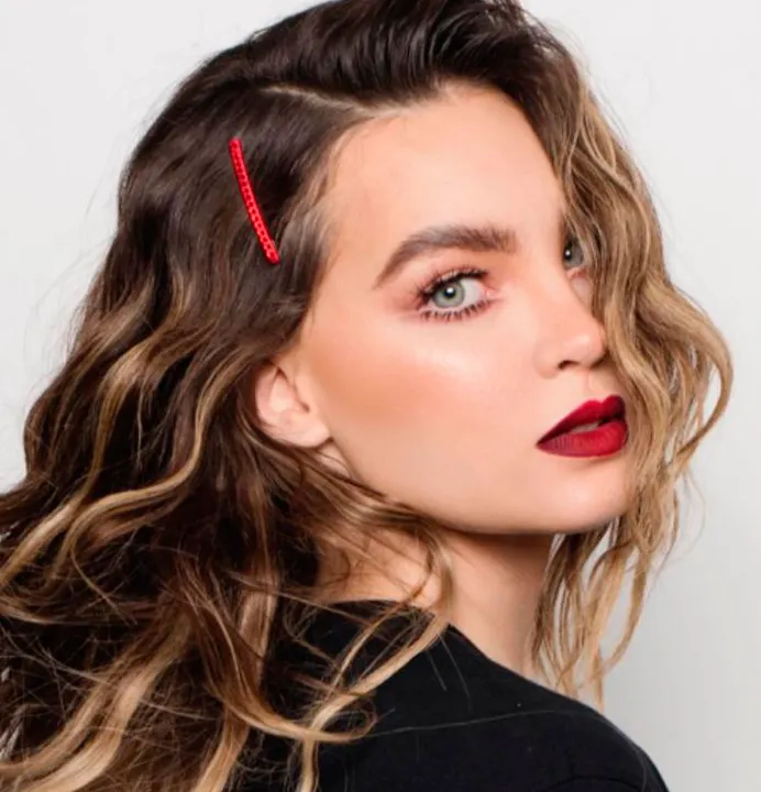 Belinda envía poderoso mensaje a mujeres que vivieron violencia como ella