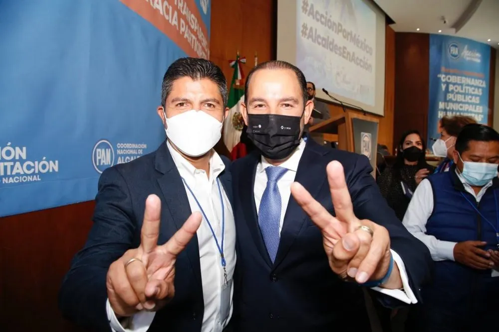 Eduardo Rivera Pérez promueve los buenos gobiernos municipales entre alcaldes electos del país