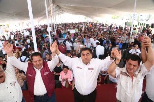 Barbosa celebró reunión con Armenta y rechaza que hayan negociado cargos