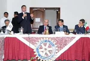 Tony Gali llama a empresarios a combatir la pobreza