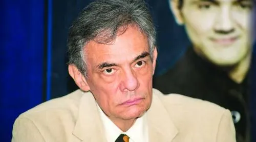 ¿Sin esperanzas? Artistas le dicen adiós a José José