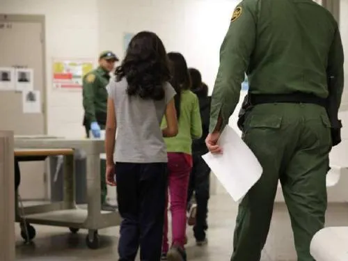 EEUU plantea volver a separar familias de inmigrantes: The Washington Post