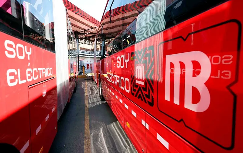 claudia-sheinbaum-metrobuses-electricos