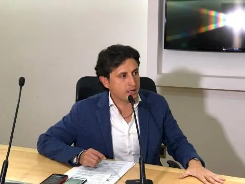 Denuncian presiones a alcaldes para firmar convenio de colaboración, asegura José Juan