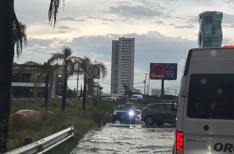 lluvia-lomas-de-angelopolis-inundaciones