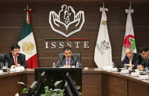 Issste, mejorar la comunicación entre autoridades y sindicatos en beneficio de la derechohabiencia