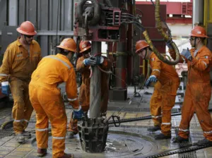 El FMI recomienda a México bajar deuda y posponer alzas