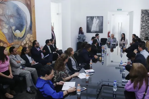 Capacitan Turismo y Salud a hoteleros para evitar propagación del Covid-19